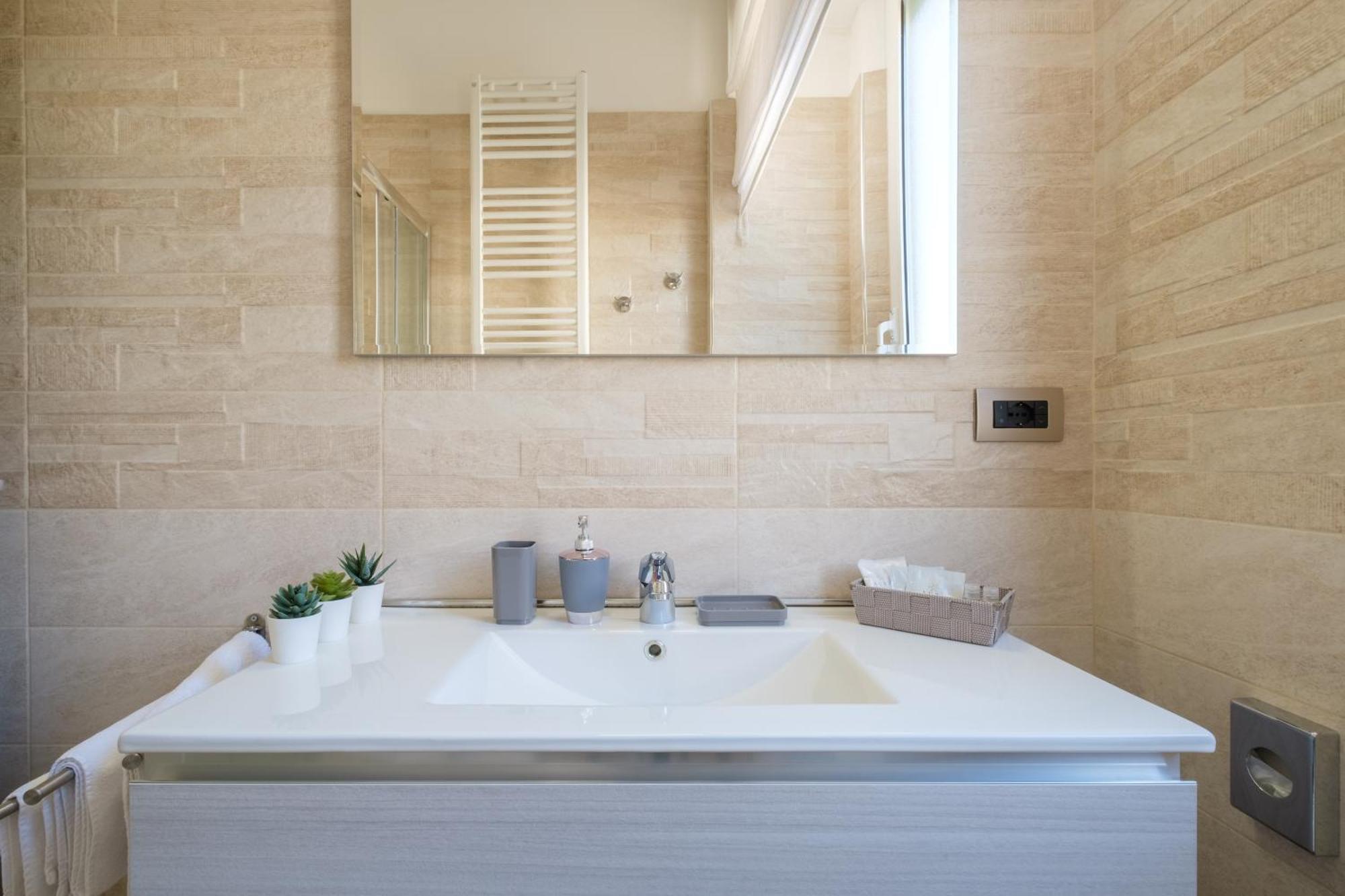 Scandellari Apartments - Stylish Stay For Two Guests بولونيا المظهر الخارجي الصورة