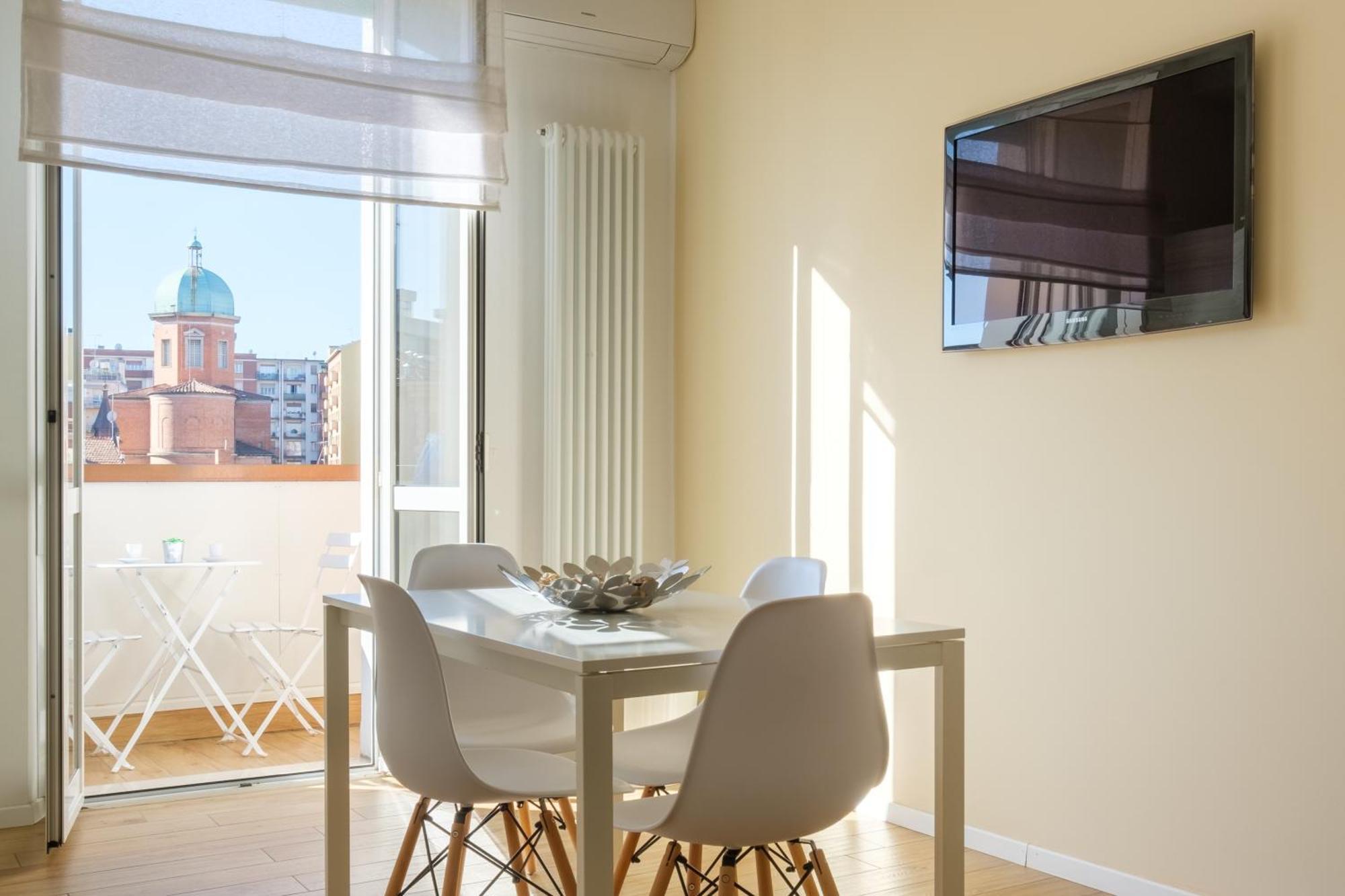 Scandellari Apartments - Stylish Stay For Two Guests بولونيا المظهر الخارجي الصورة